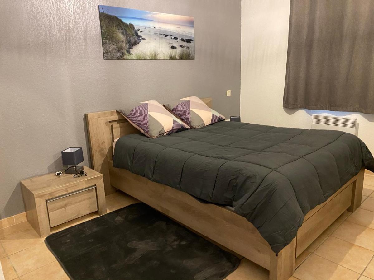Appartement 3 Min A Pied Du Centre D'Uzes Parking Piscine Bagian luar foto